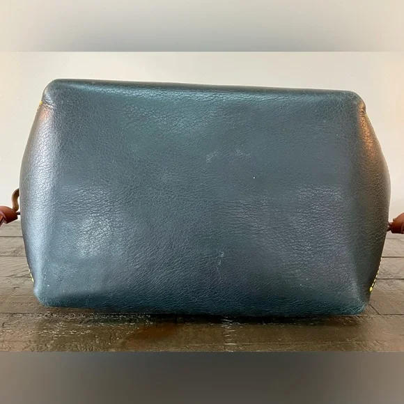 Vintage Dooney and Bourke Mini Satchel J0930427 - Picture 3 of 15